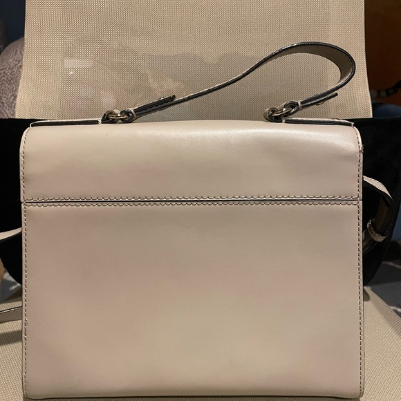 Kate Spade Cream Leather Crossbody Satchel Bag with Gold Hardware - Picture 5 of 12